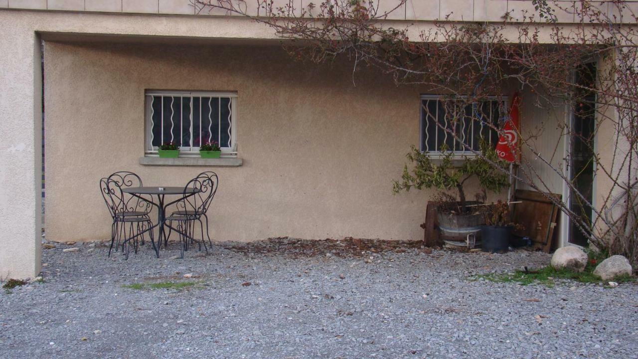 Studio/Gîte Les Papillons Lablachère Esterno foto