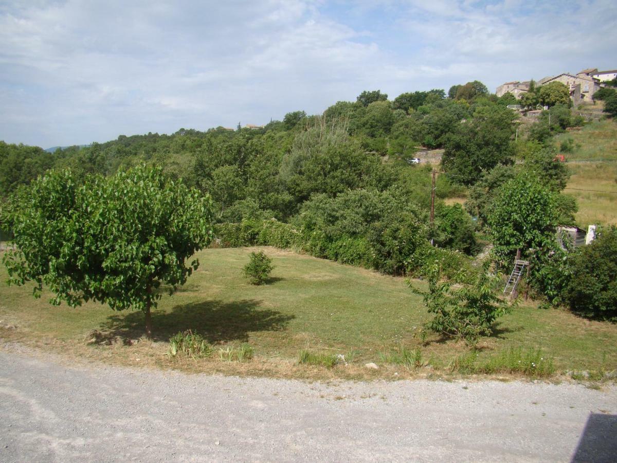Studio/Gîte Les Papillons Lablachère Esterno foto